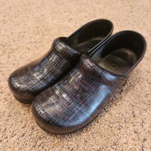 Dansko Proffesional Linen Patent Clogs- size 40